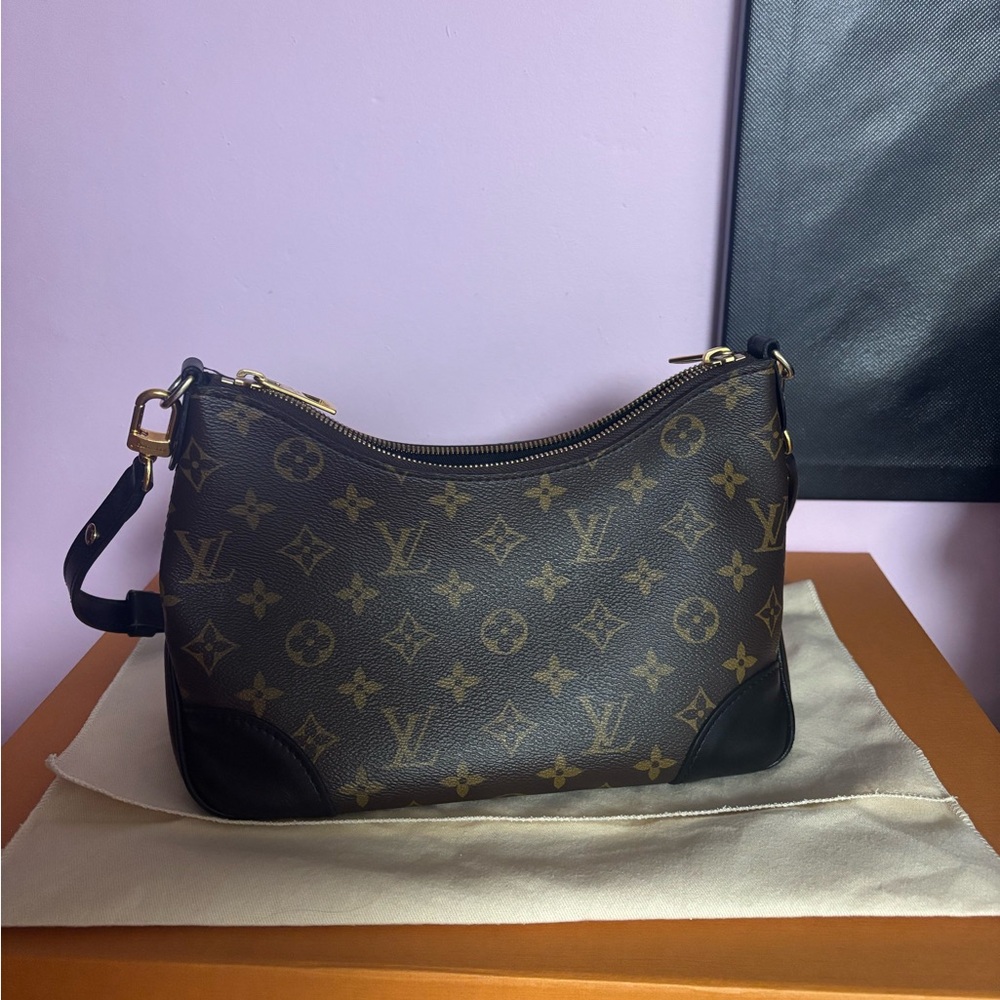 Louis Vuitton Boulogne PM Monogram/Black Shoulder Bag